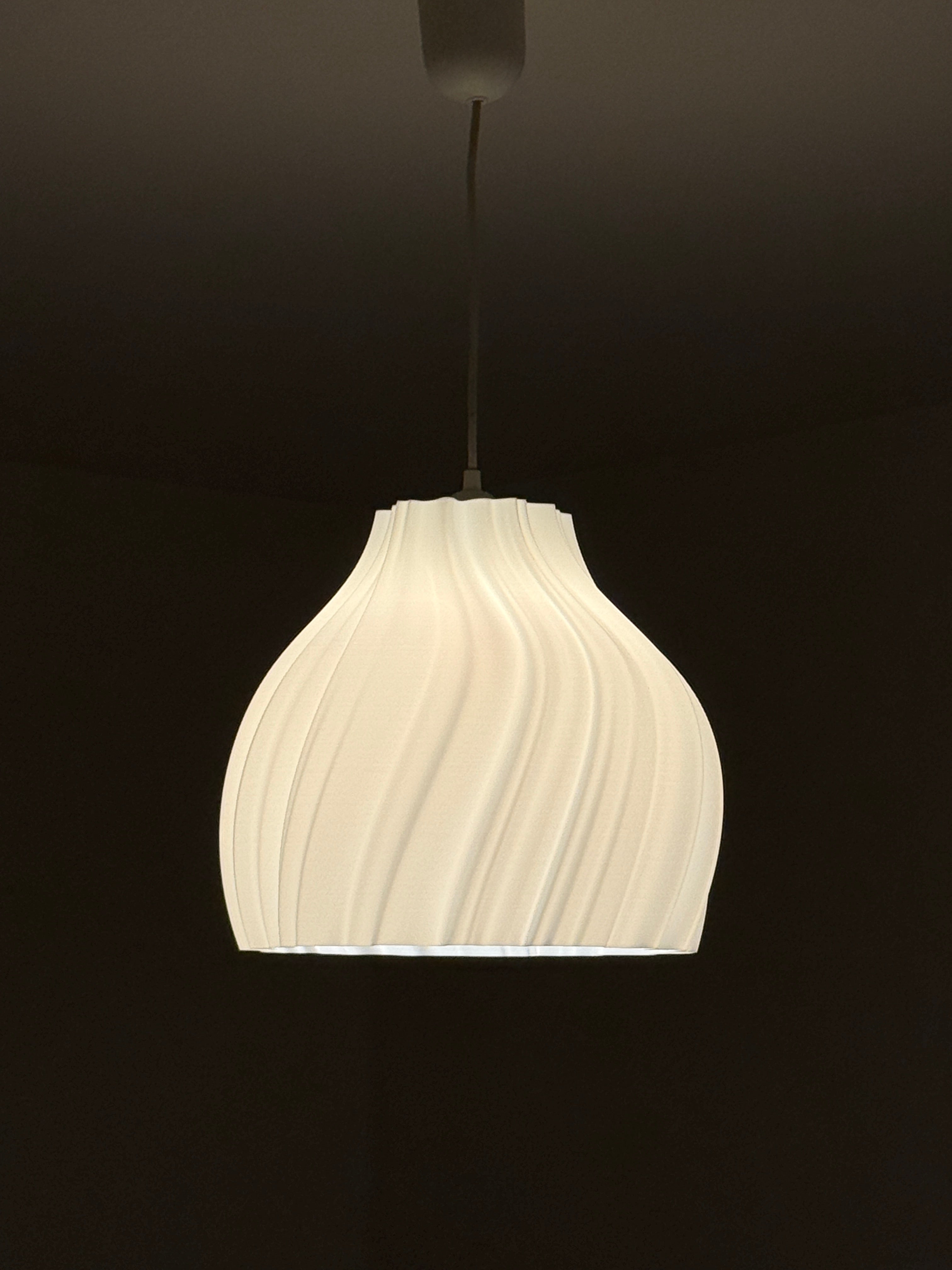 Suspension Pivoine